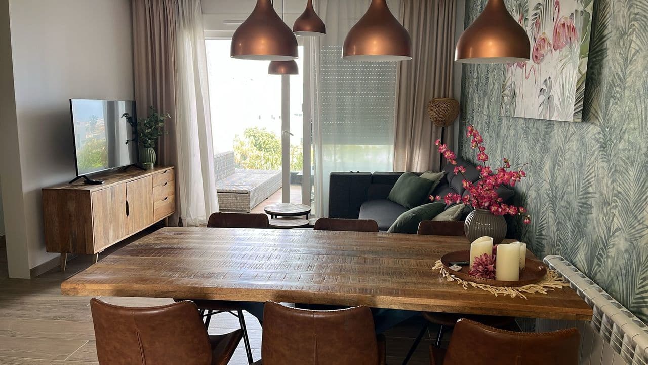 2 bedroom Apartment for sale in Los Altos - € 389,900 (Ref: 9846698)