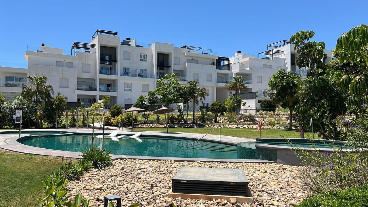 2 bedroom Apartment for sale in Los Altos - € 389,900 (Ref: 9846698)
