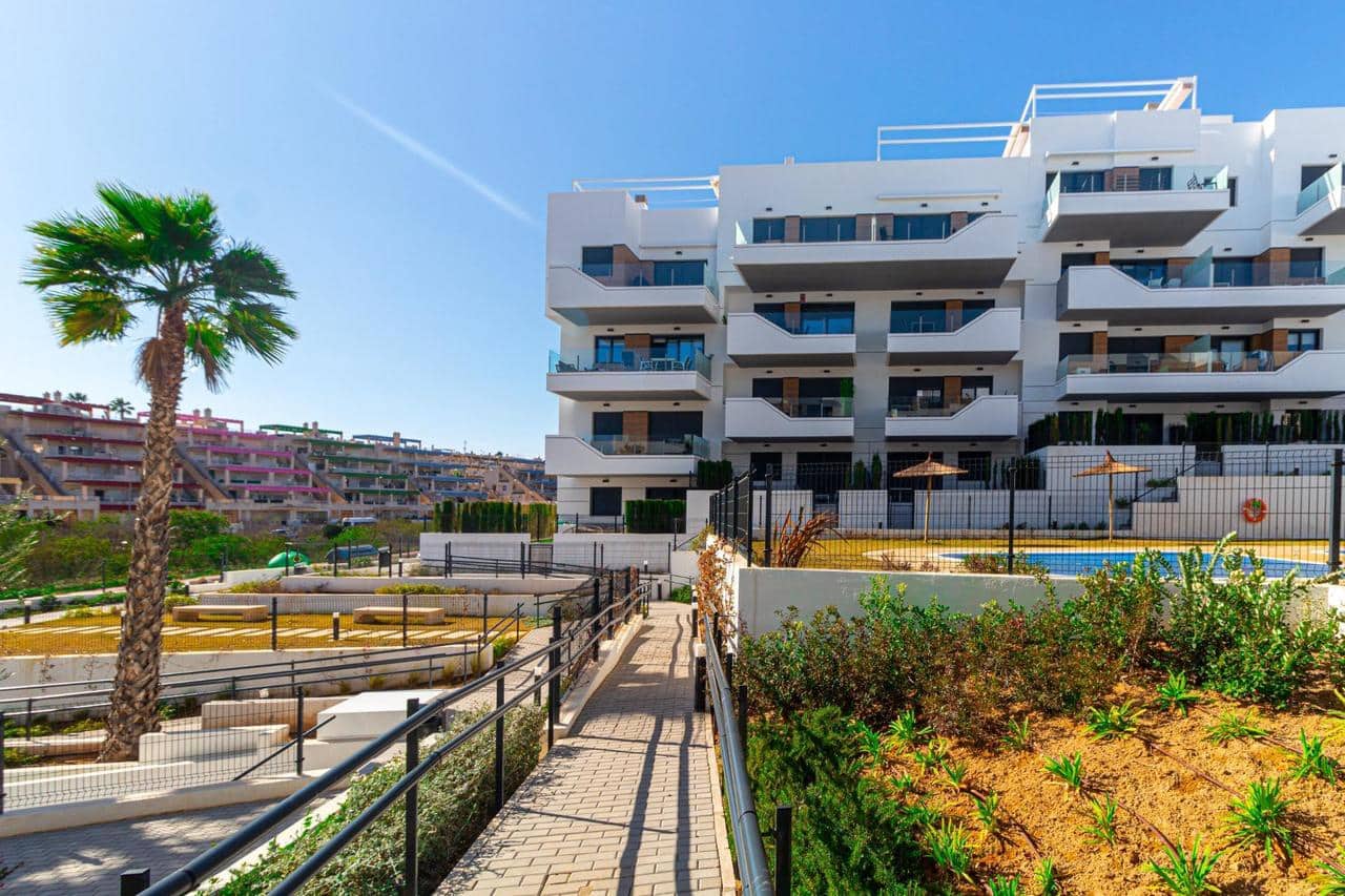 2 soveværelse Lejlighed til salg i Orihuela Costa med swimmingpool - € 237.000 (Ref: 9847548)