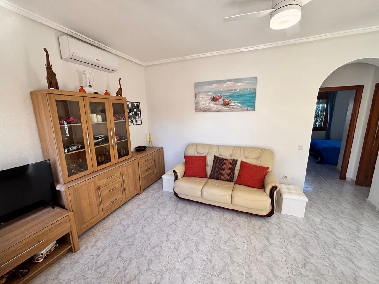 2 slaapkamer Villa te koop in Ciudad Quesada met zwembad - € 210.000 (Ref: 9849743)