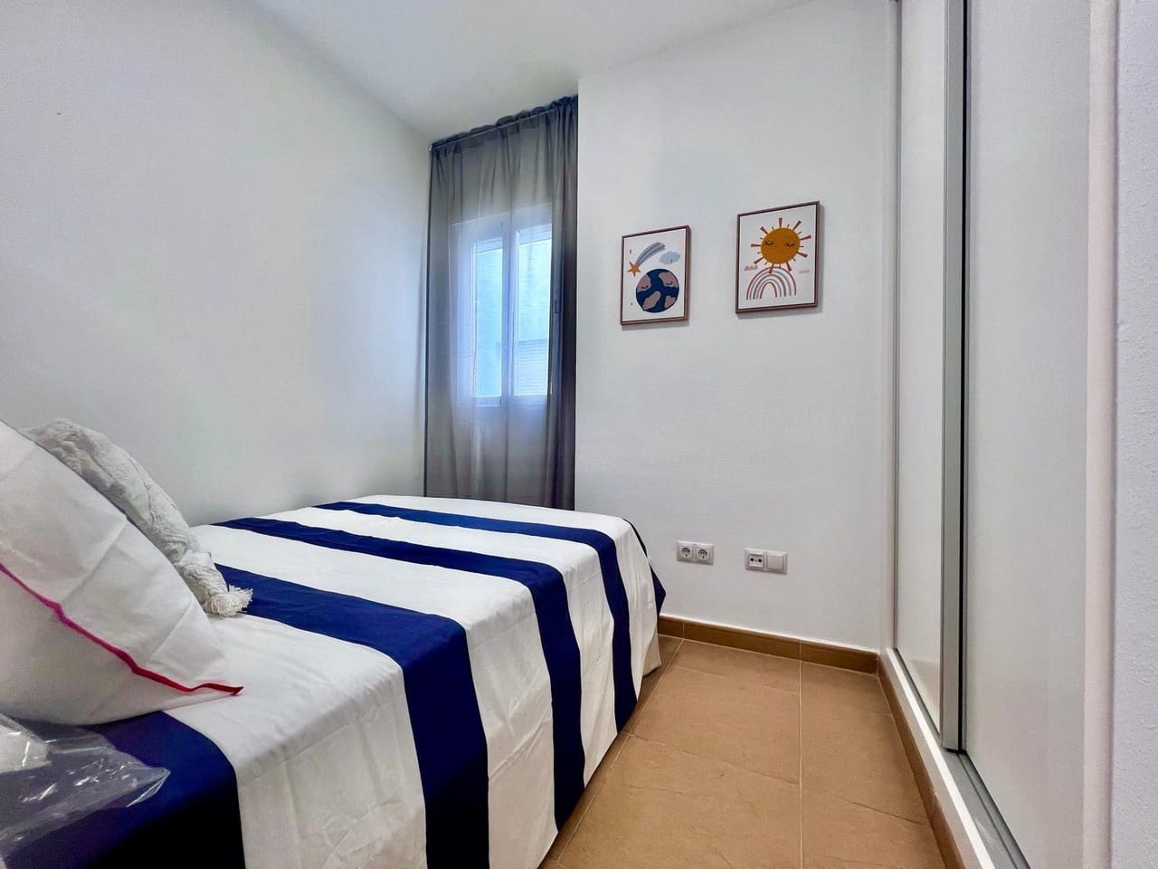 2 bedroom Apartment for sale in Torrevieja - € 184,700 (Ref: 9850977)