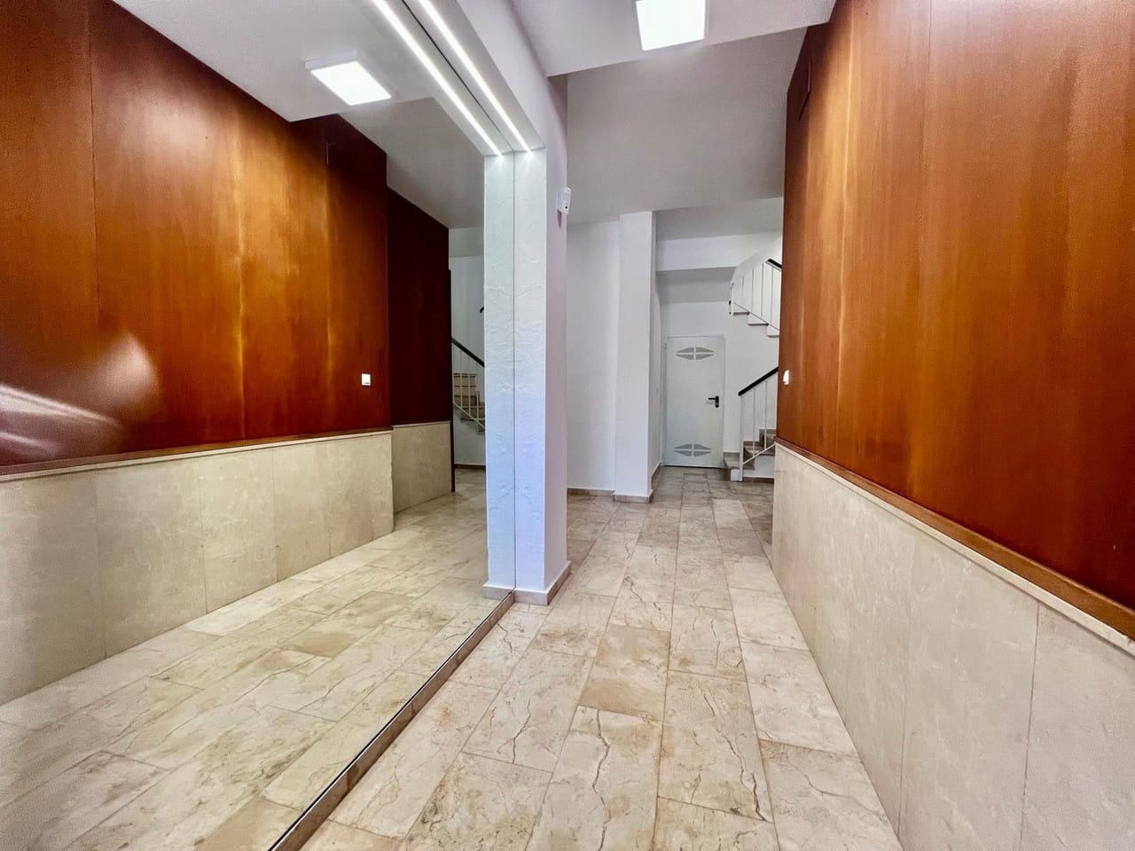 2 bedroom Apartment for sale in Torrevieja - € 184,700 (Ref: 9850977)