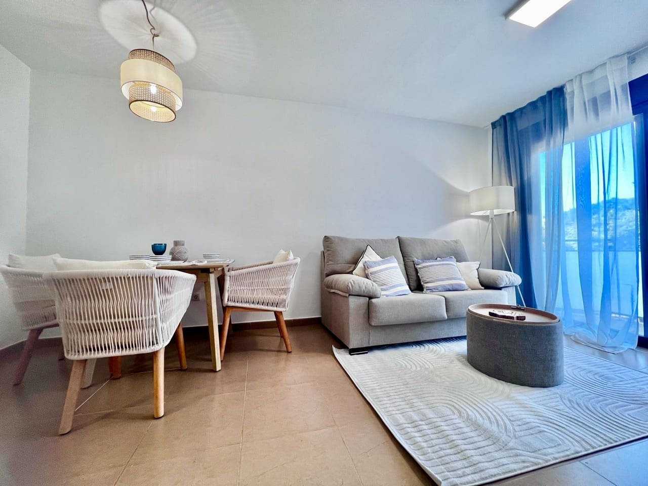 2 sypialnia Apartament na sprzedaż w Torrevieja - 154 700 € (Ref: 9850978)