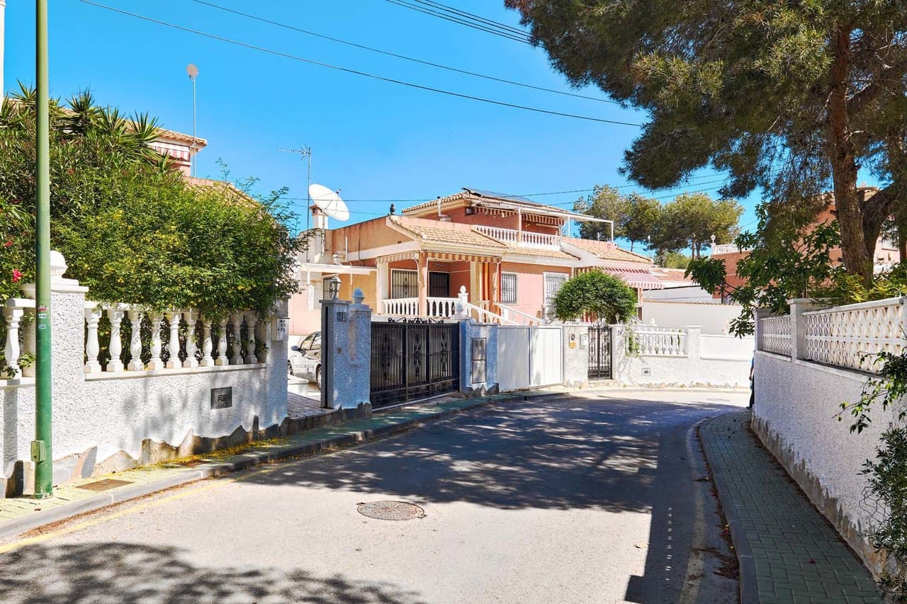 2 chambre Villa/Maison à vendre à Pinar de Campoverde avec piscine - 229 950 € (Ref: 9851988)