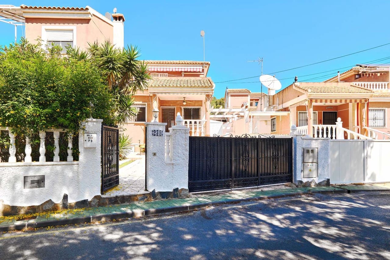 2 chambre Villa/Maison à vendre à Pinar de Campoverde avec piscine - 229 950 € (Ref: 9851988)