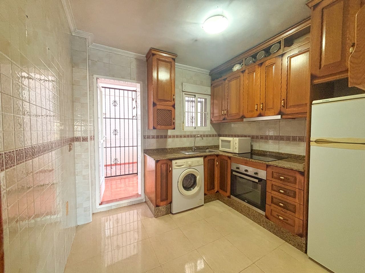 2 bedroom Apartment for sale in Cabo Roig with pool garage - € 135,000 (Ref: 9854381)