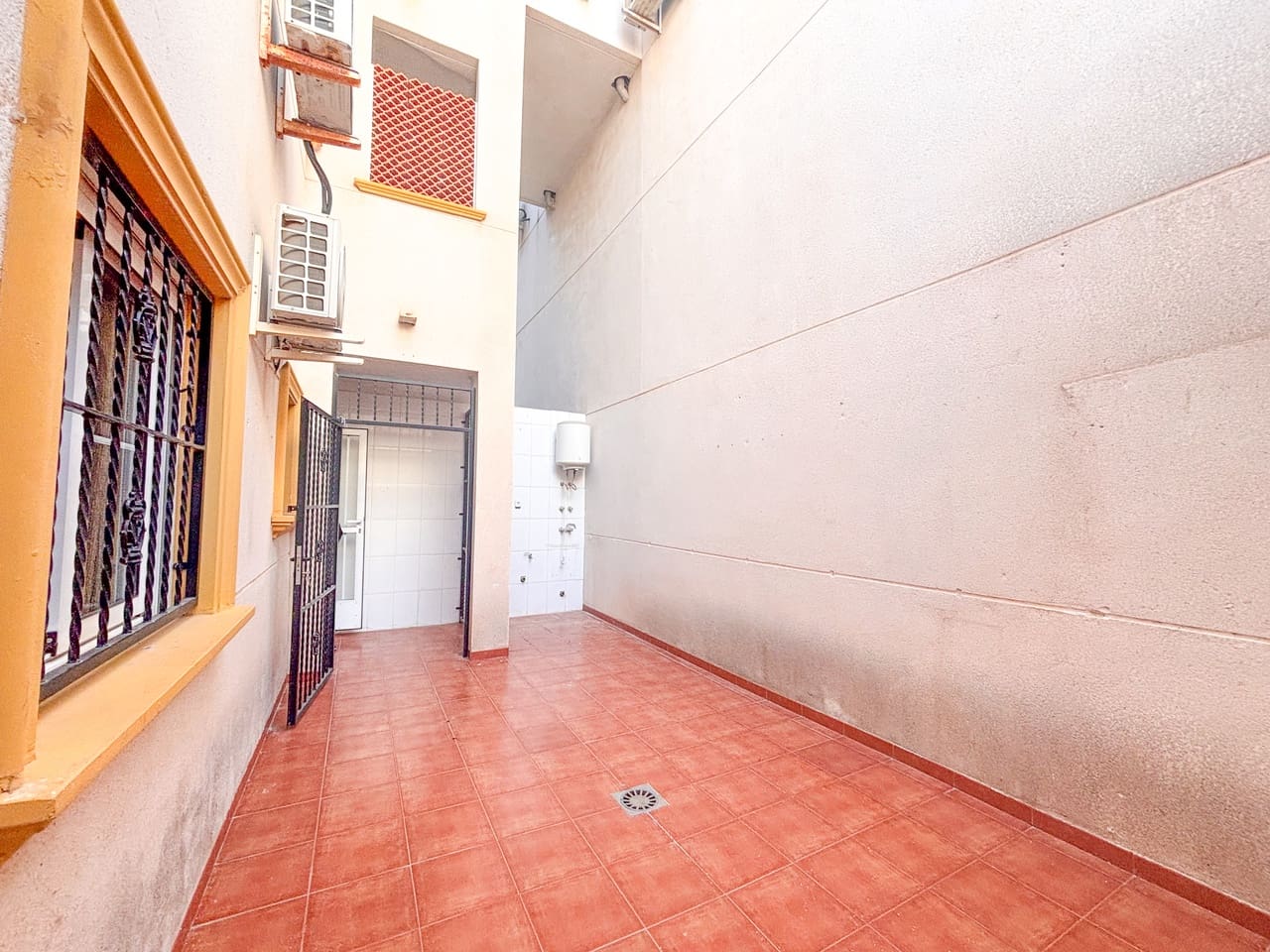 2 bedroom Apartment for sale in Cabo Roig with pool garage - € 135,000 (Ref: 9854381)