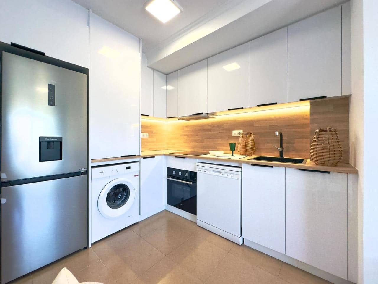 2 Zimmer Apartment zu verkaufen in Torrevieja - 164.700 € (Ref: 9855198)