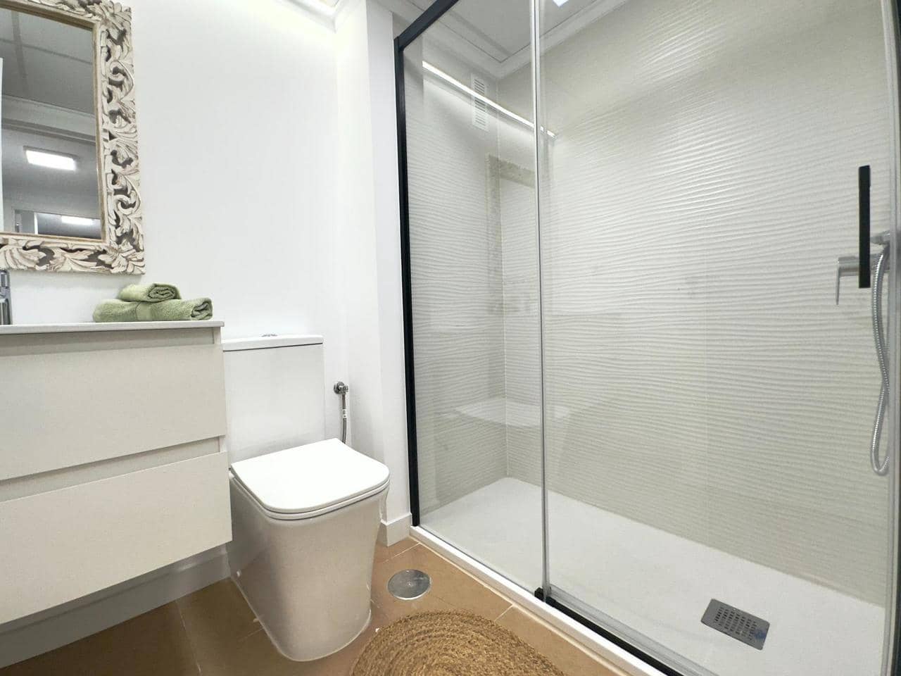 2 Zimmer Apartment zu verkaufen in Torrevieja - 164.700 € (Ref: 9855198)