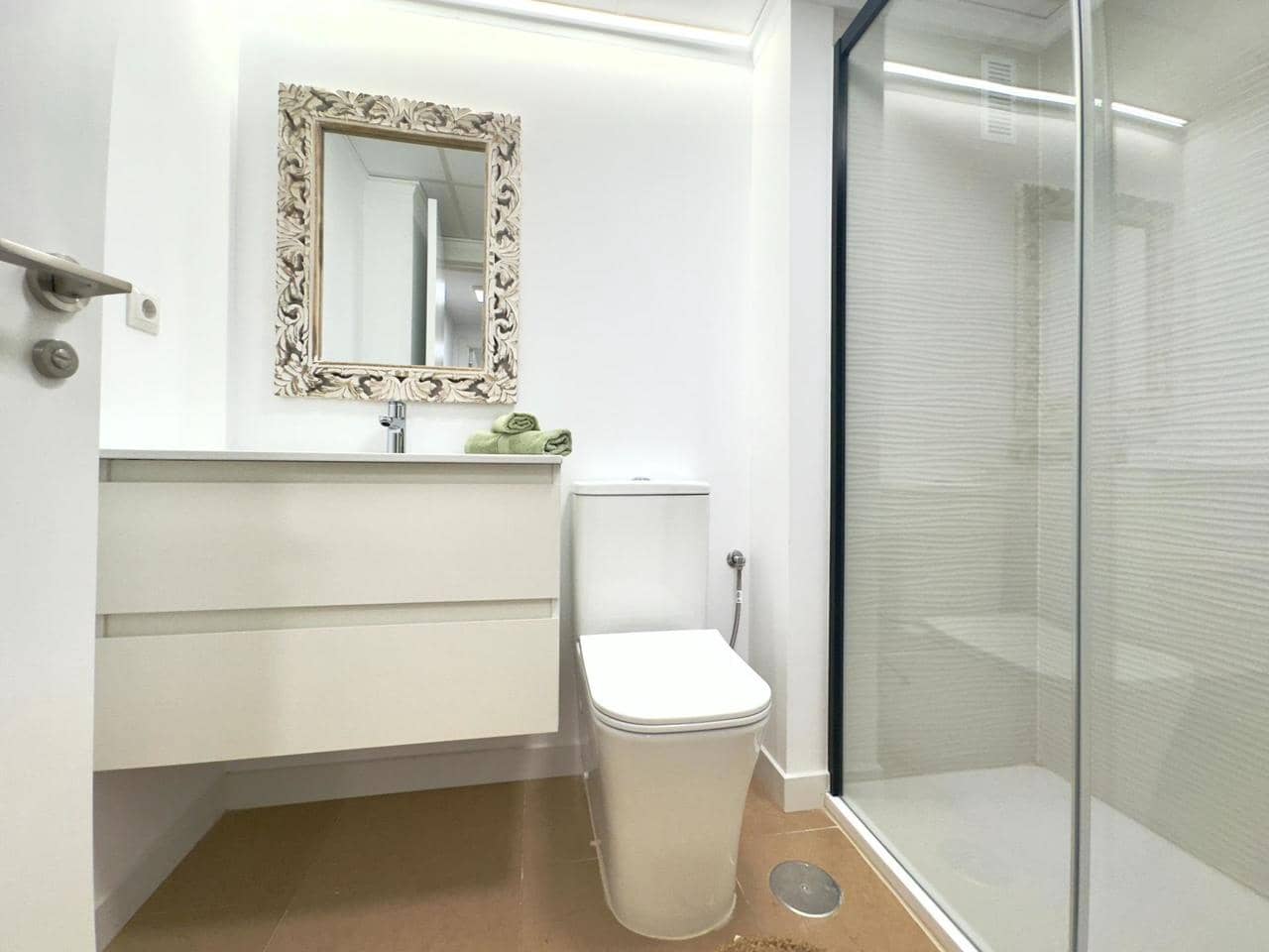 2 Zimmer Apartment zu verkaufen in Torrevieja - 164.700 € (Ref: 9855198)