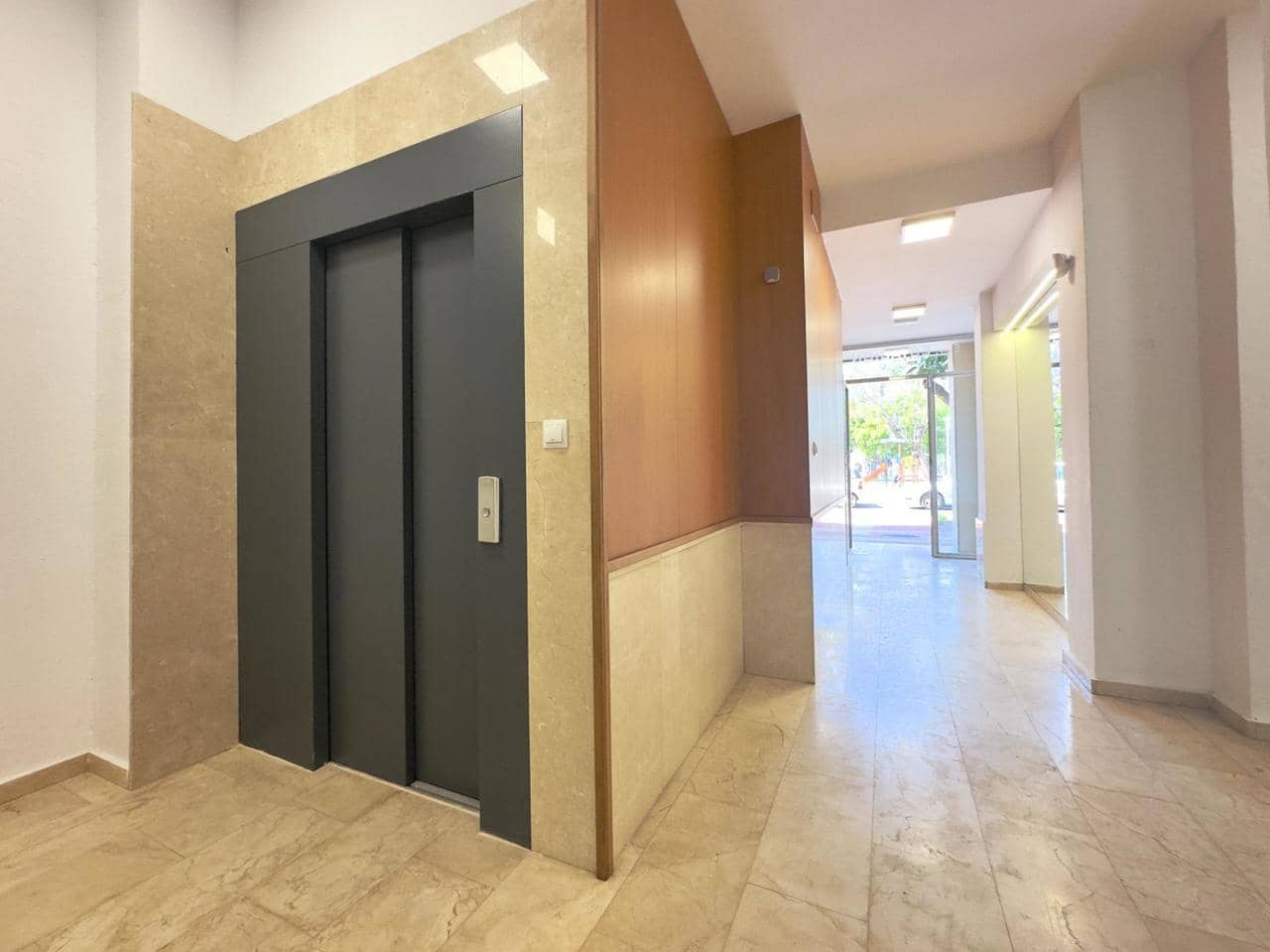 2 Zimmer Apartment zu verkaufen in Torrevieja - 149.700 € (Ref: 9855199)