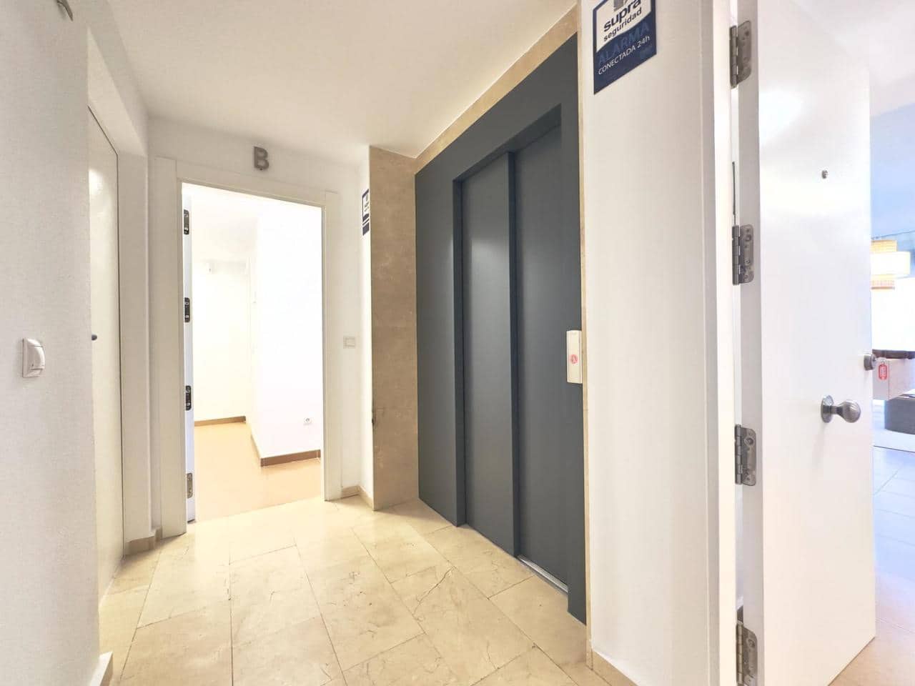 2 Zimmer Apartment zu verkaufen in Torrevieja - 149.700 € (Ref: 9855199)