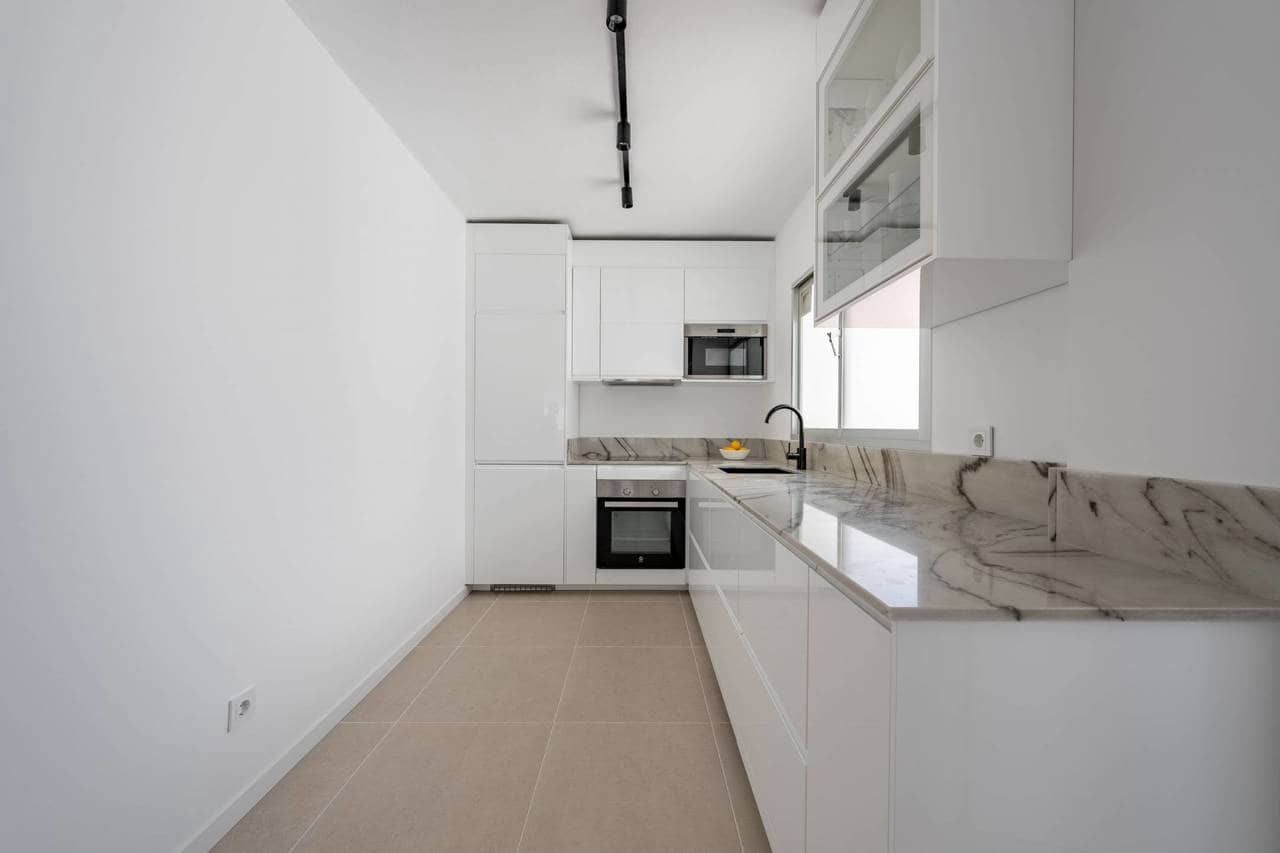 3 chambre Appartement à vendre à Estepona - 429 900 € (Ref: 9857605)