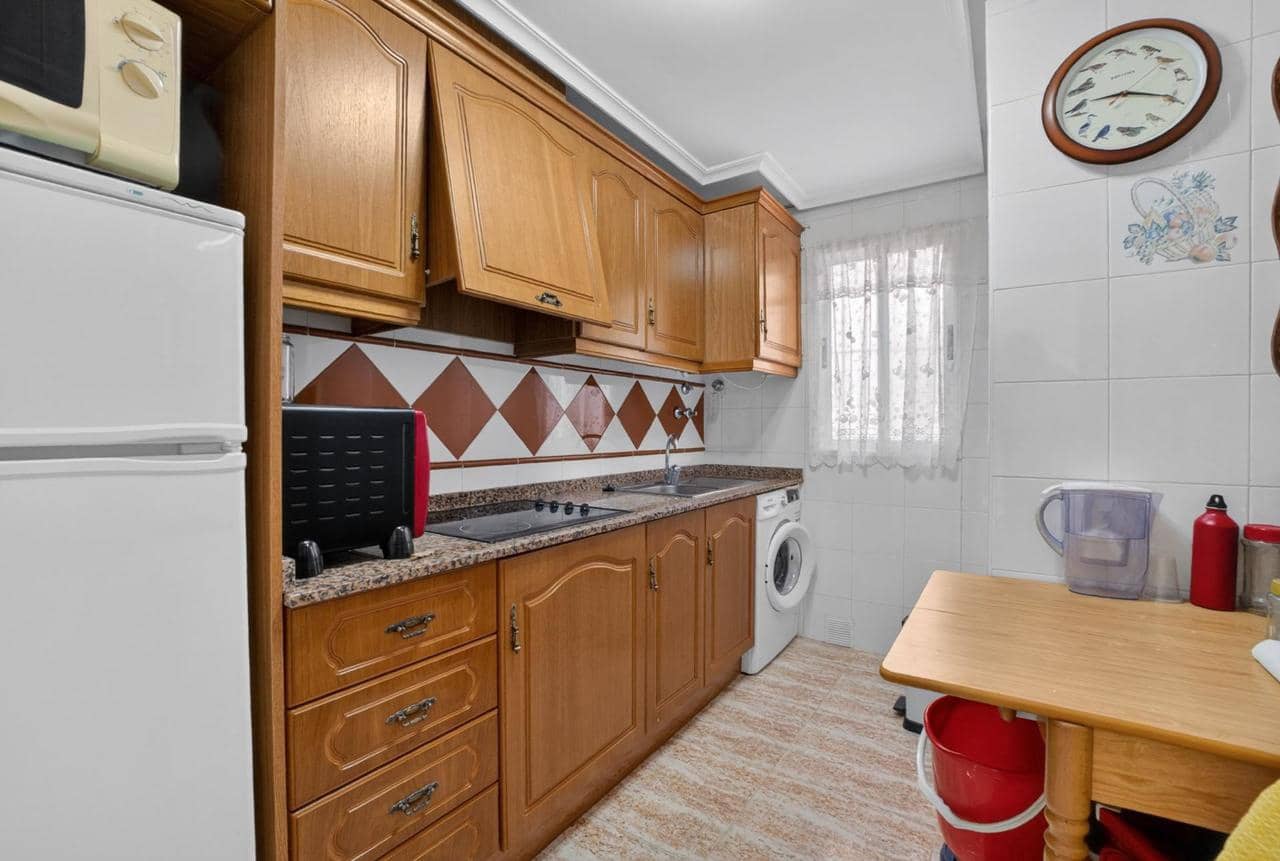 2 soverom Leilighet til salgs i Torrevieja - € 149 900 (Ref: 9858089)