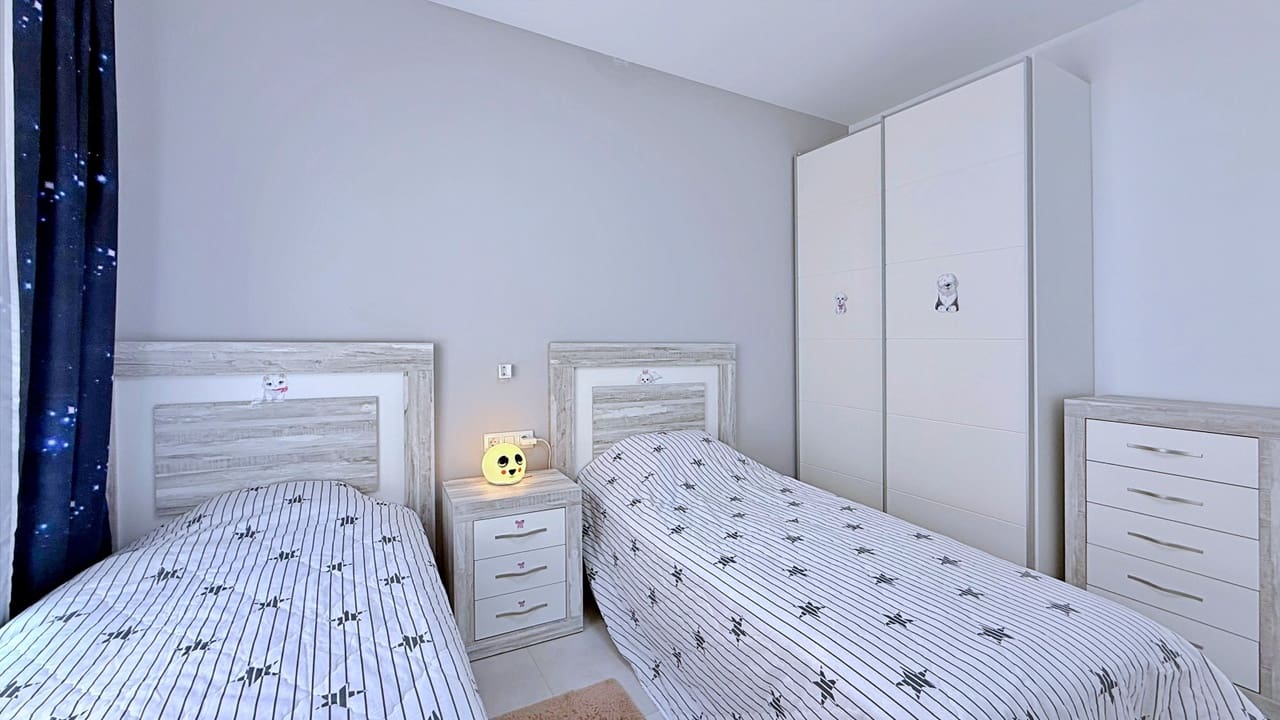 Ático de 3 habitaciones en Pilar de la Horadada en venta con piscina - 365.000 € (Ref: 9860332)