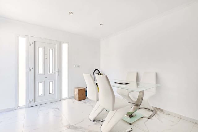 3 soveværelse Villa til salg i Pinar de Campoverde, Pilar de la Horadada med swimmingpool - € 395.000 (Ref: 9860572)