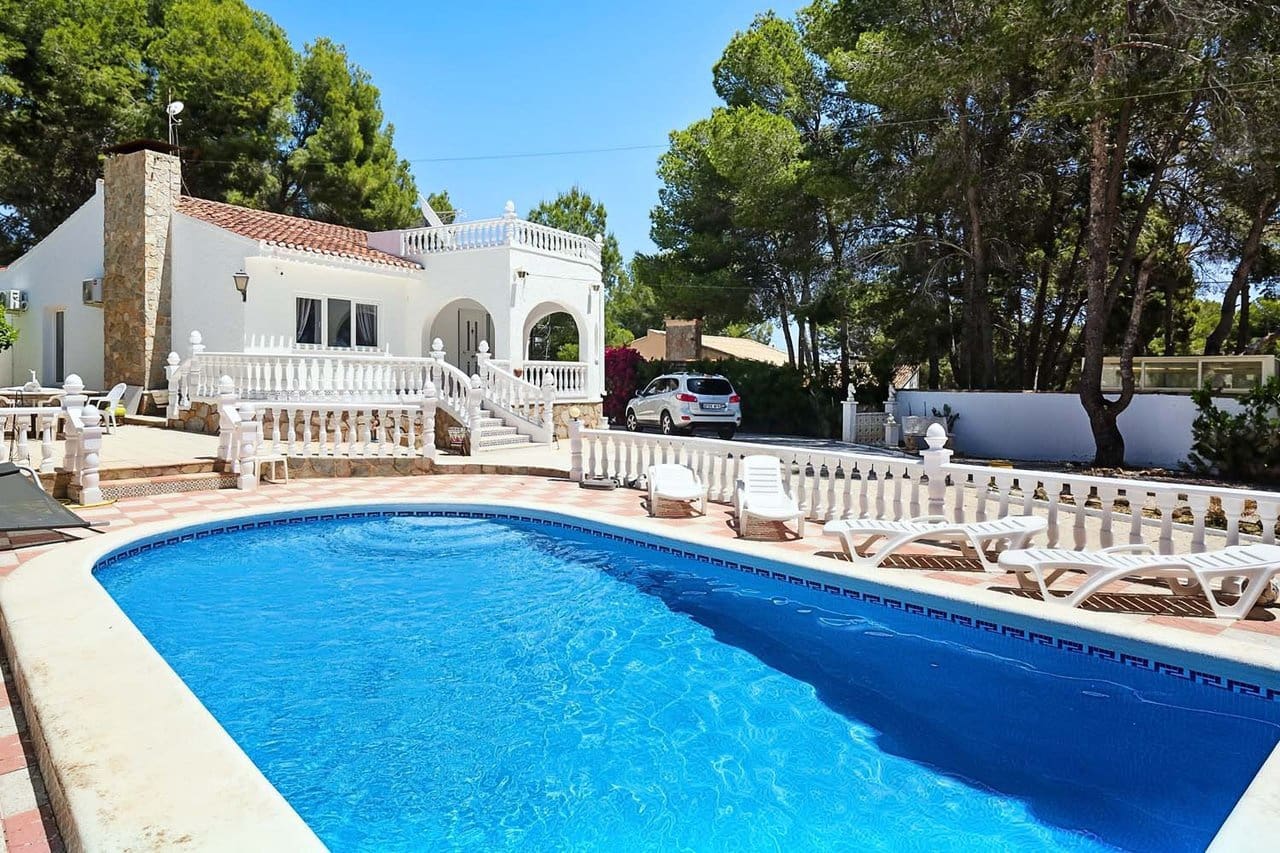 3 soveværelse Villa til salg i Pinar de Campoverde med swimmingpool - € 395.000 (Ref: 9860572)