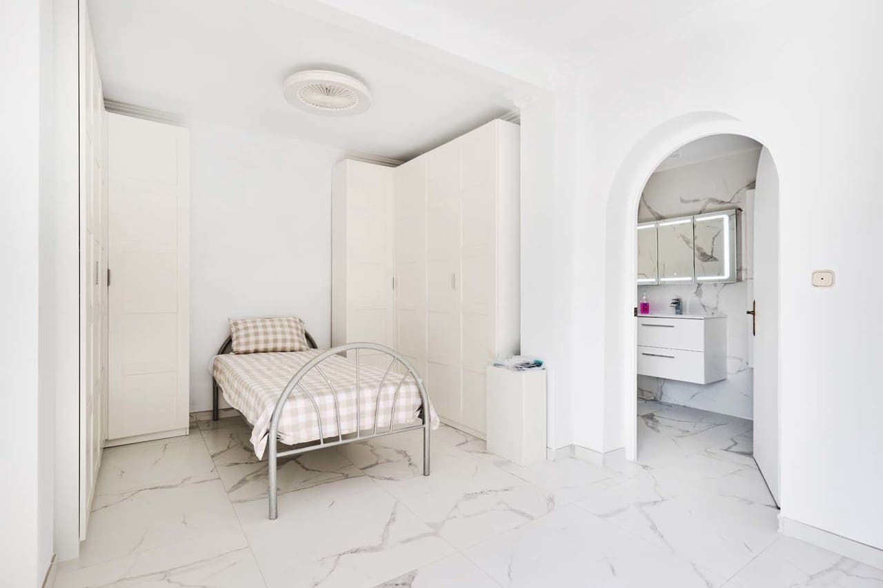 3 soveværelse Villa til salg i Pinar de Campoverde med swimmingpool - € 395.000 (Ref: 9860572)