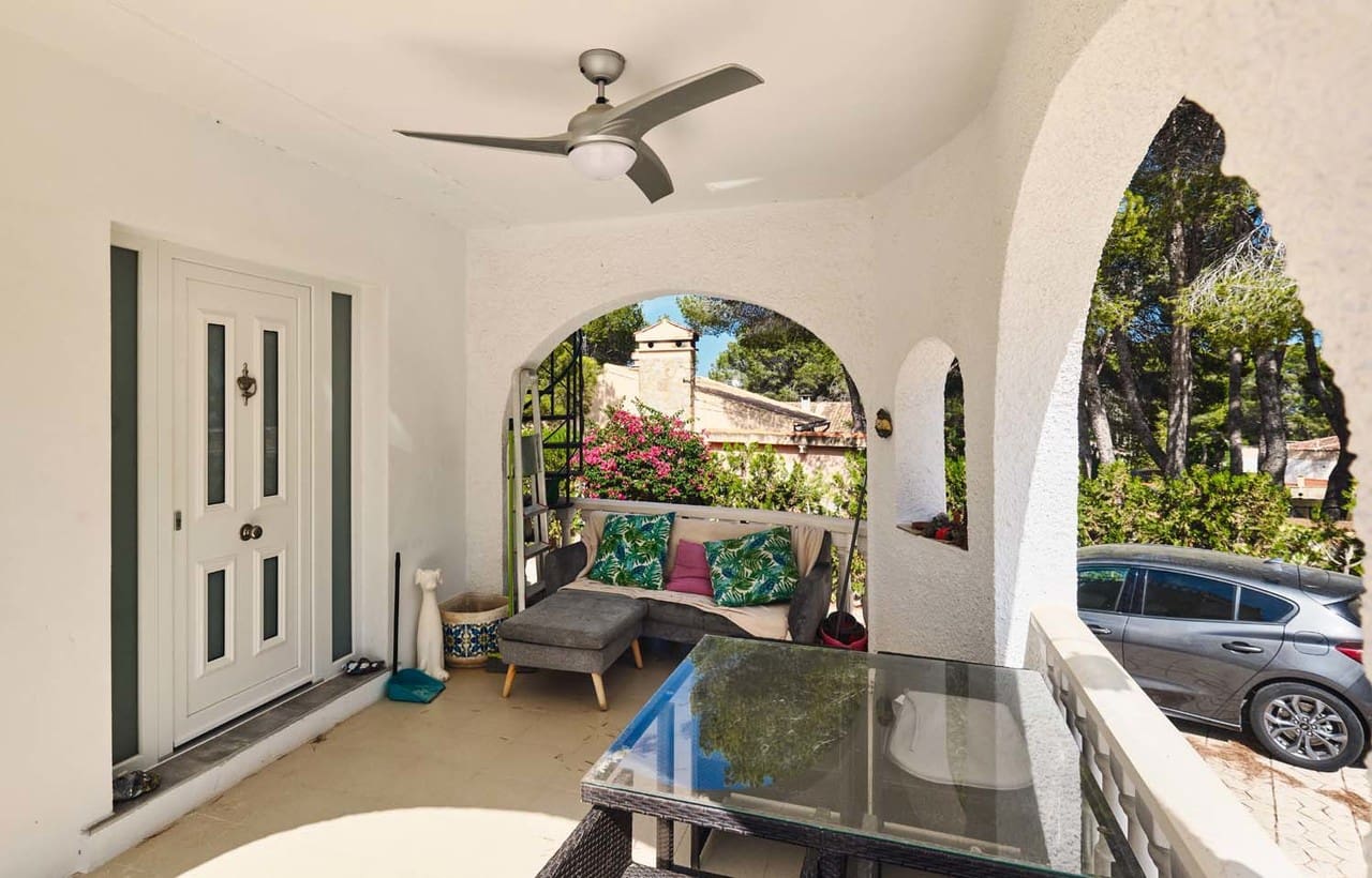 3 soveværelse Villa til salg i Pinar de Campoverde med swimmingpool - € 395.000 (Ref: 9860572)