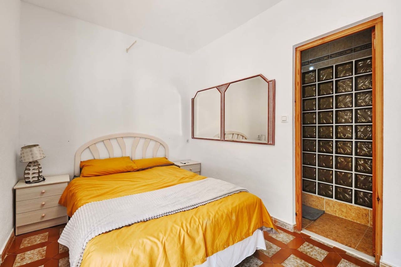 3 soveværelse Villa til salg i Pinar de Campoverde med swimmingpool - € 395.000 (Ref: 9860572)