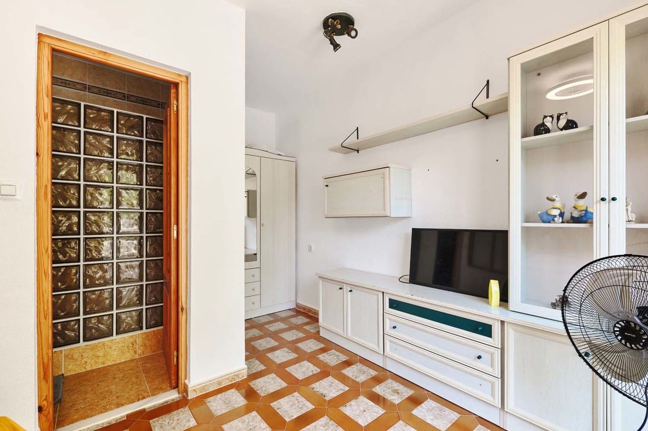3 soveværelse Villa til salg i Pinar de Campoverde med swimmingpool - € 395.000 (Ref: 9860572)