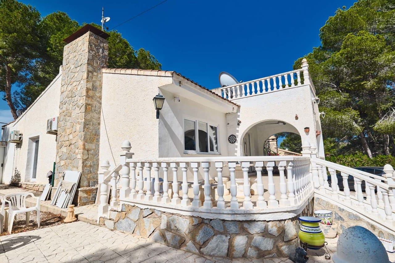 3 soveværelse Villa til salg i Pinar de Campoverde med swimmingpool - € 395.000 (Ref: 9860572)