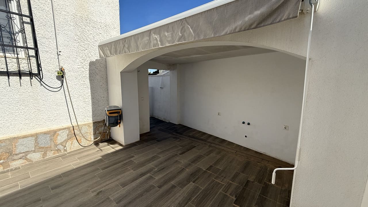 2 Zimmer Villa zu verkaufen in Filipinas mit Pool - 249.950 € (Ref: 9860573)