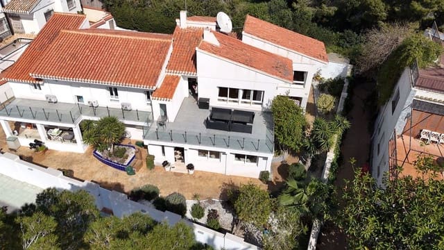7 soverom Villa til salgs i Dehesa de Campoamor, Orihuela med svømmebasseng garasje - € 1 350 000 (Ref: 9861063)