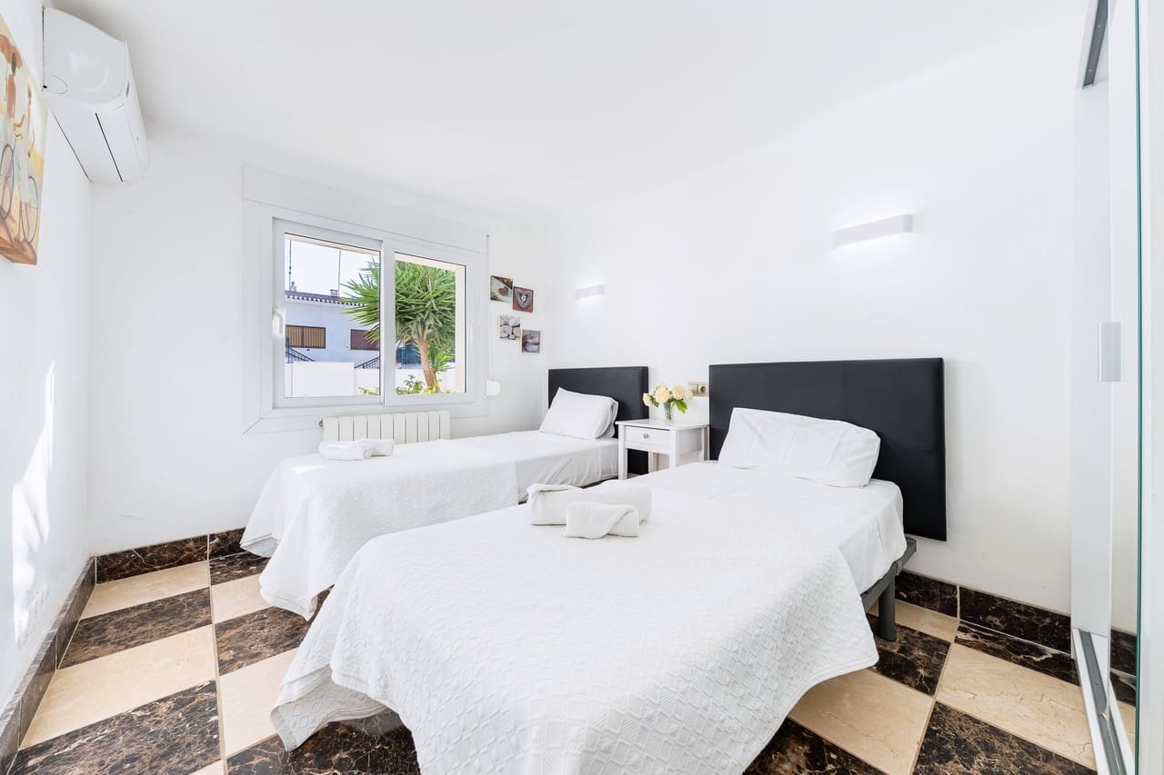 7 soveværelse Villa til salg i Dehesa de Campoamor med swimmingpool garage - € 1.350.000 (Ref: 9861065)
