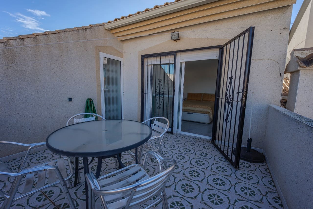 3 soverom Villa til salgs i Ciudad Quesada med svømmebasseng - € 205 000 (Ref: 9861699)