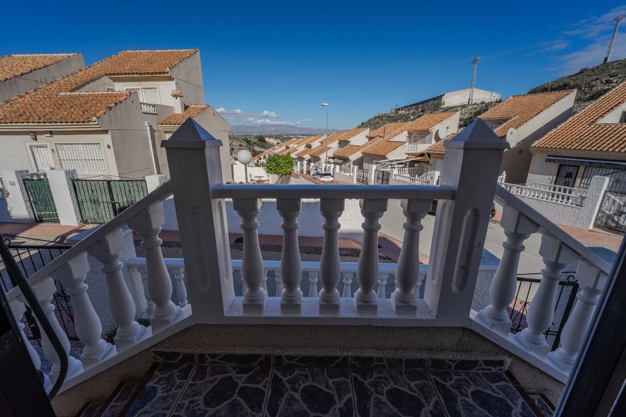 3 soverom Villa til salgs i Ciudad Quesada med svømmebasseng - € 205 000 (Ref: 9861699)