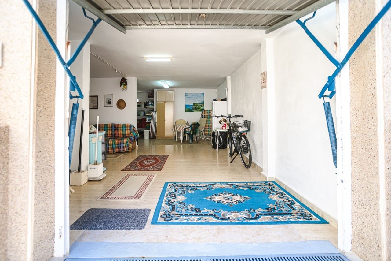 2 bedroom Villa for sale in Orihuela Costa with pool - € 285,000 (Ref: 9865913)