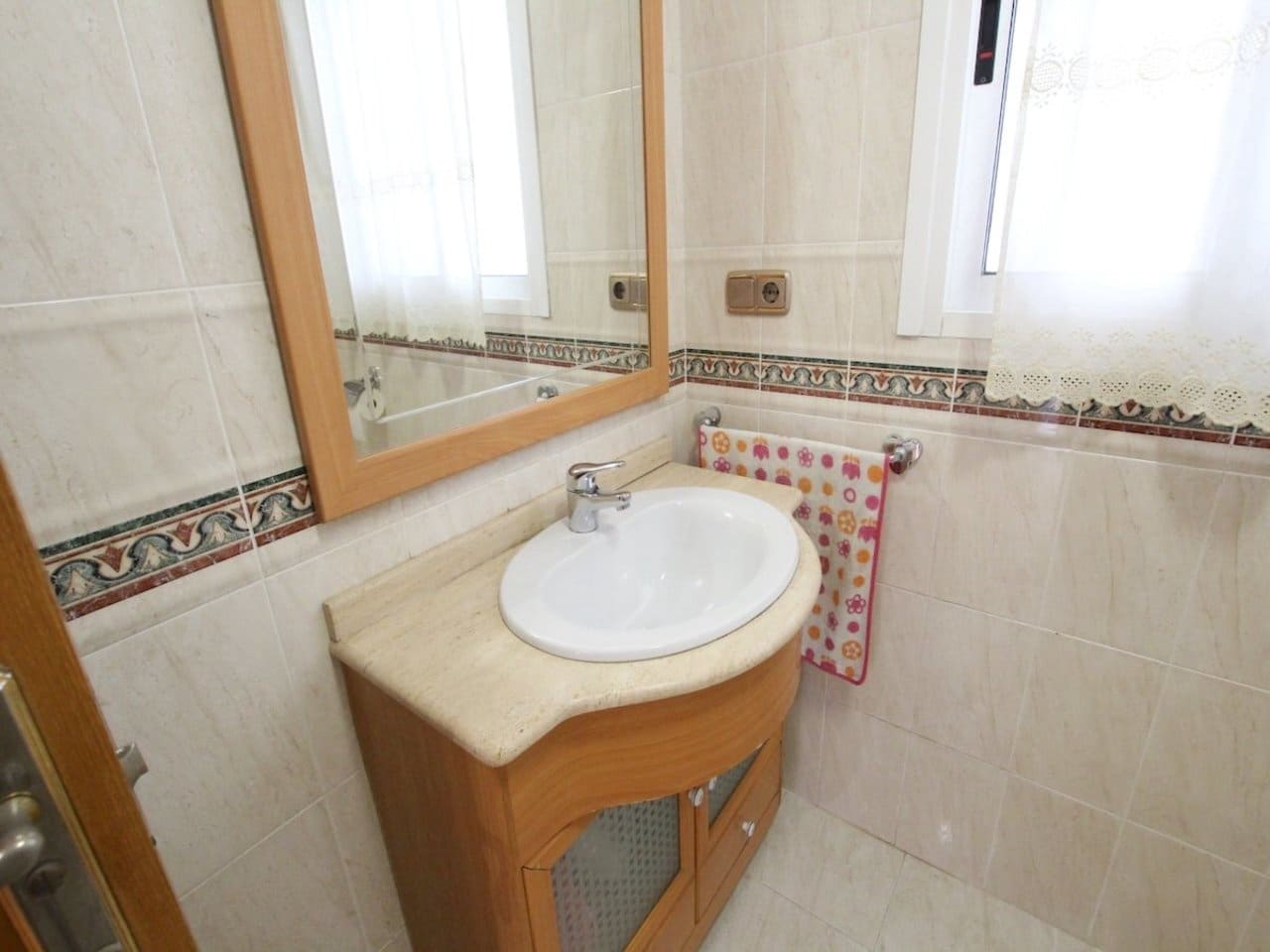 3 bedroom Townhouse for sale in Los Palacios - € 249,500 (Ref: 9873726)