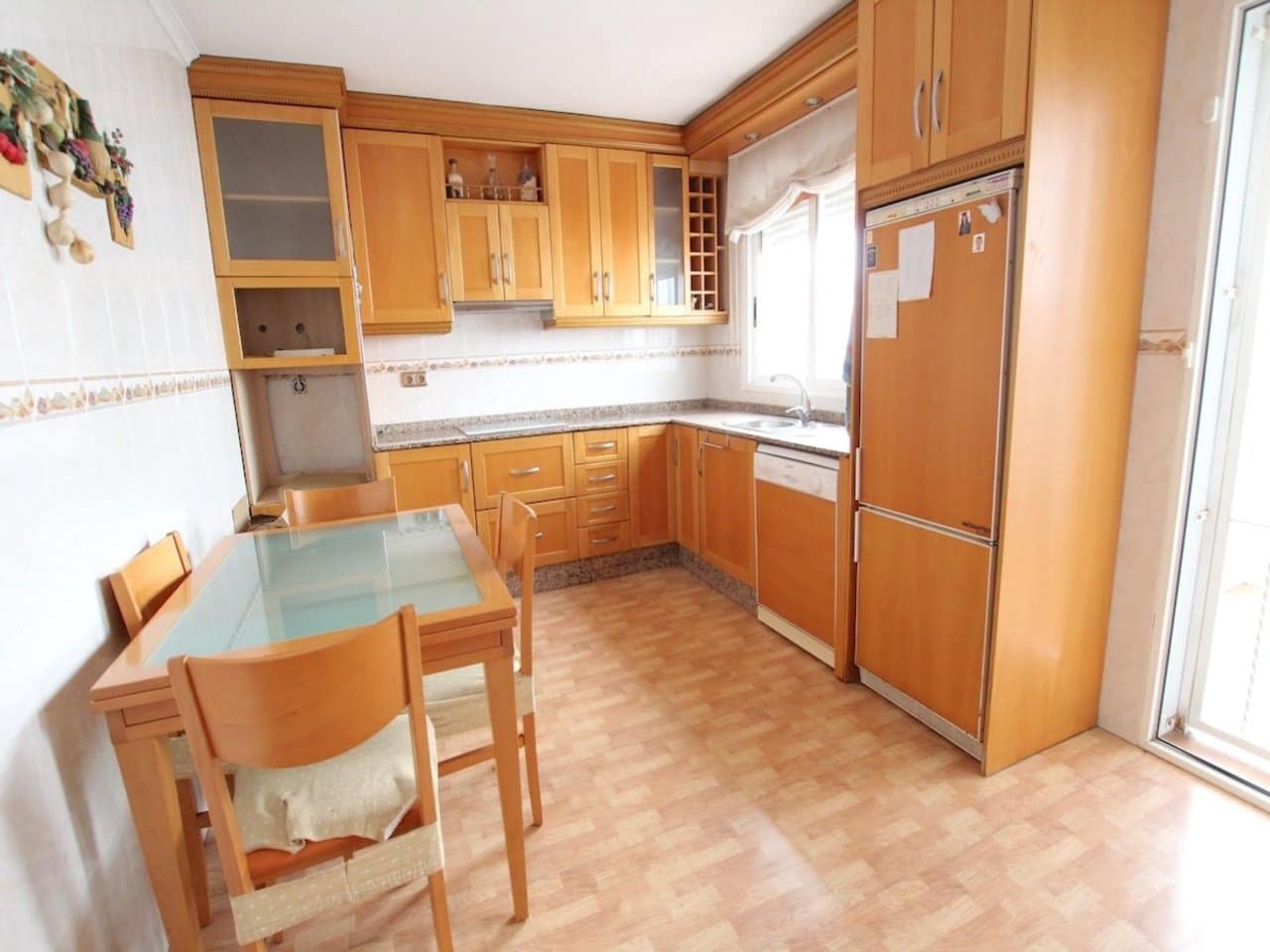 3 bedroom Townhouse for sale in Los Palacios - € 249,500 (Ref: 9873726)