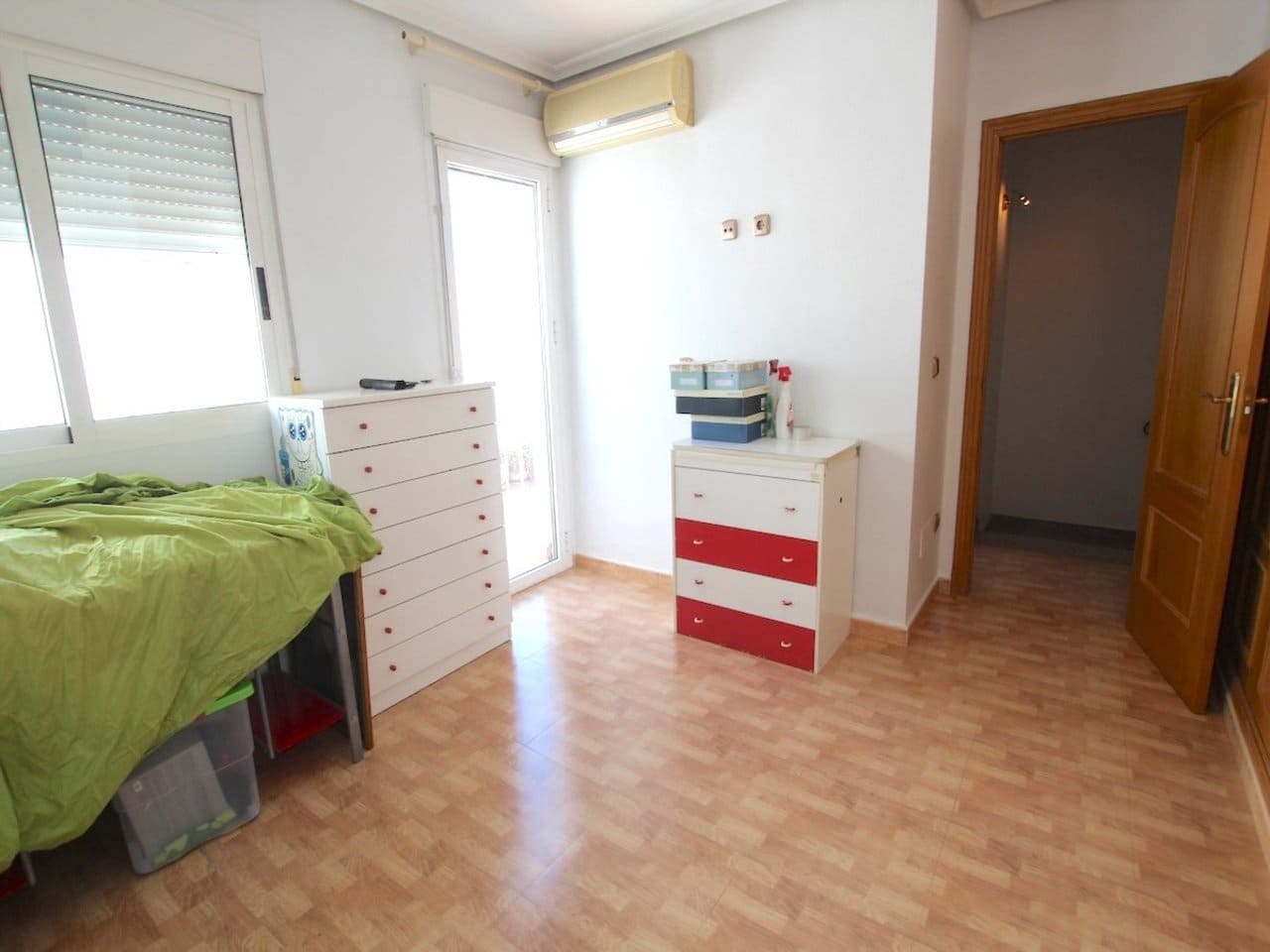 3 bedroom Townhouse for sale in Los Palacios - € 249,500 (Ref: 9873726)