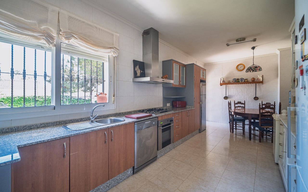 4 bedroom Villa for sale in Ciudad Quesada with pool - € 1,099,000 (Ref: 9873735)