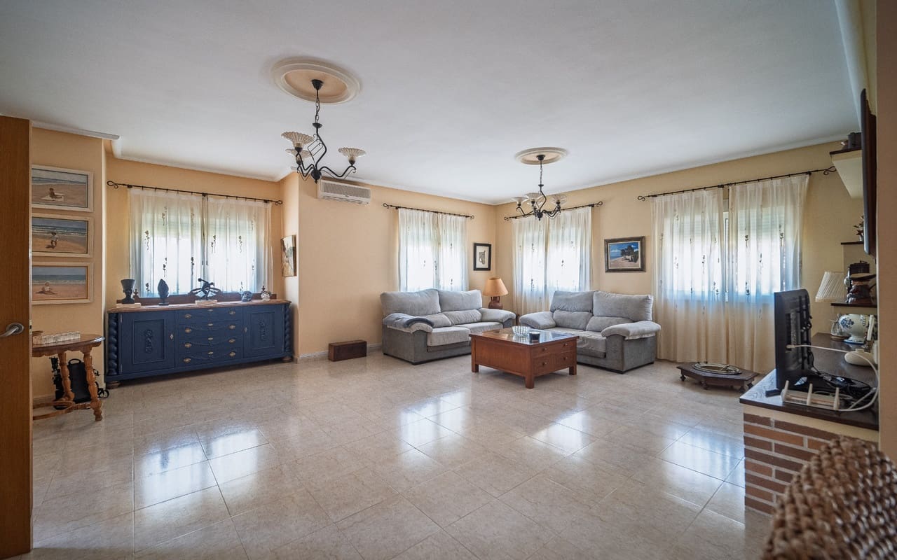 4 bedroom Villa for sale in Ciudad Quesada with pool - € 1,099,000 (Ref: 9873735)