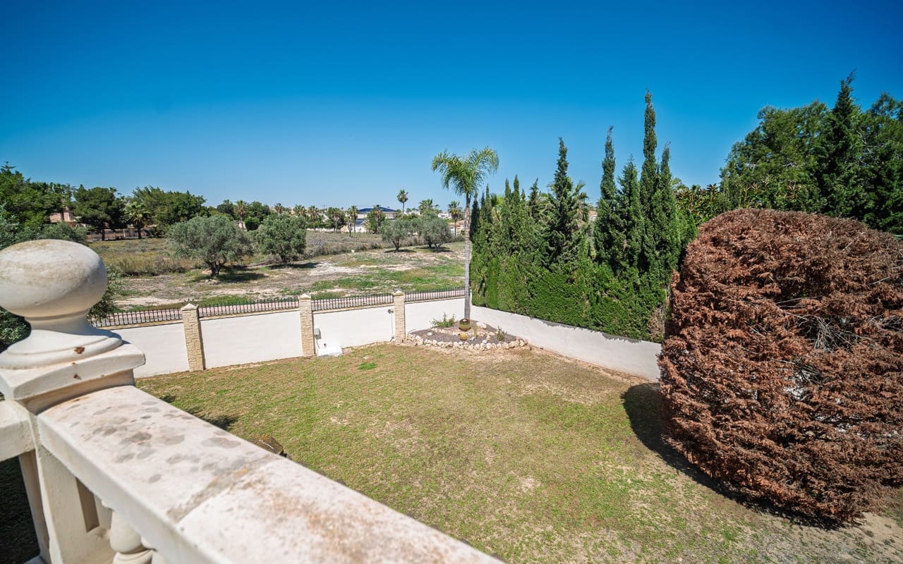 4 bedroom Villa for sale in Ciudad Quesada with pool - € 1,099,000 (Ref: 9873735)
