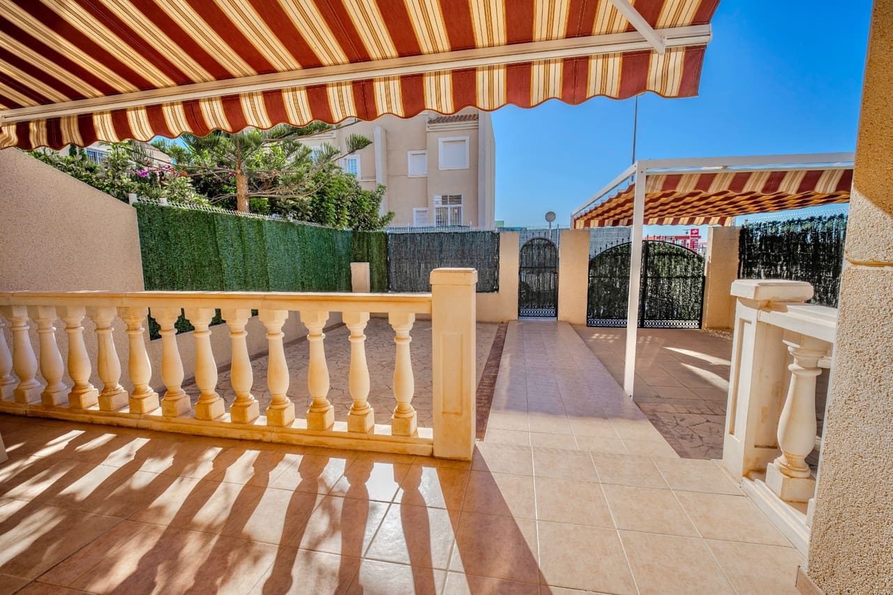 2 bedroom Villa for sale in Guardamar del Segura - € 249,950 (Ref: 9873737)