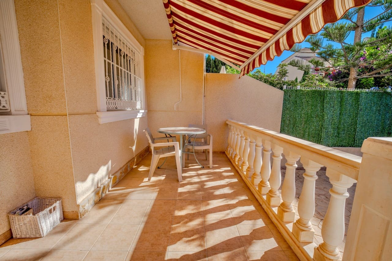 2 bedroom Villa for sale in Guardamar del Segura - € 249,950 (Ref: 9873737)
