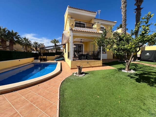 3 quarto Moradia para venda em Dehesa de Campoamor, Orihuela com piscina - 430 000 € (Ref: 9879172)