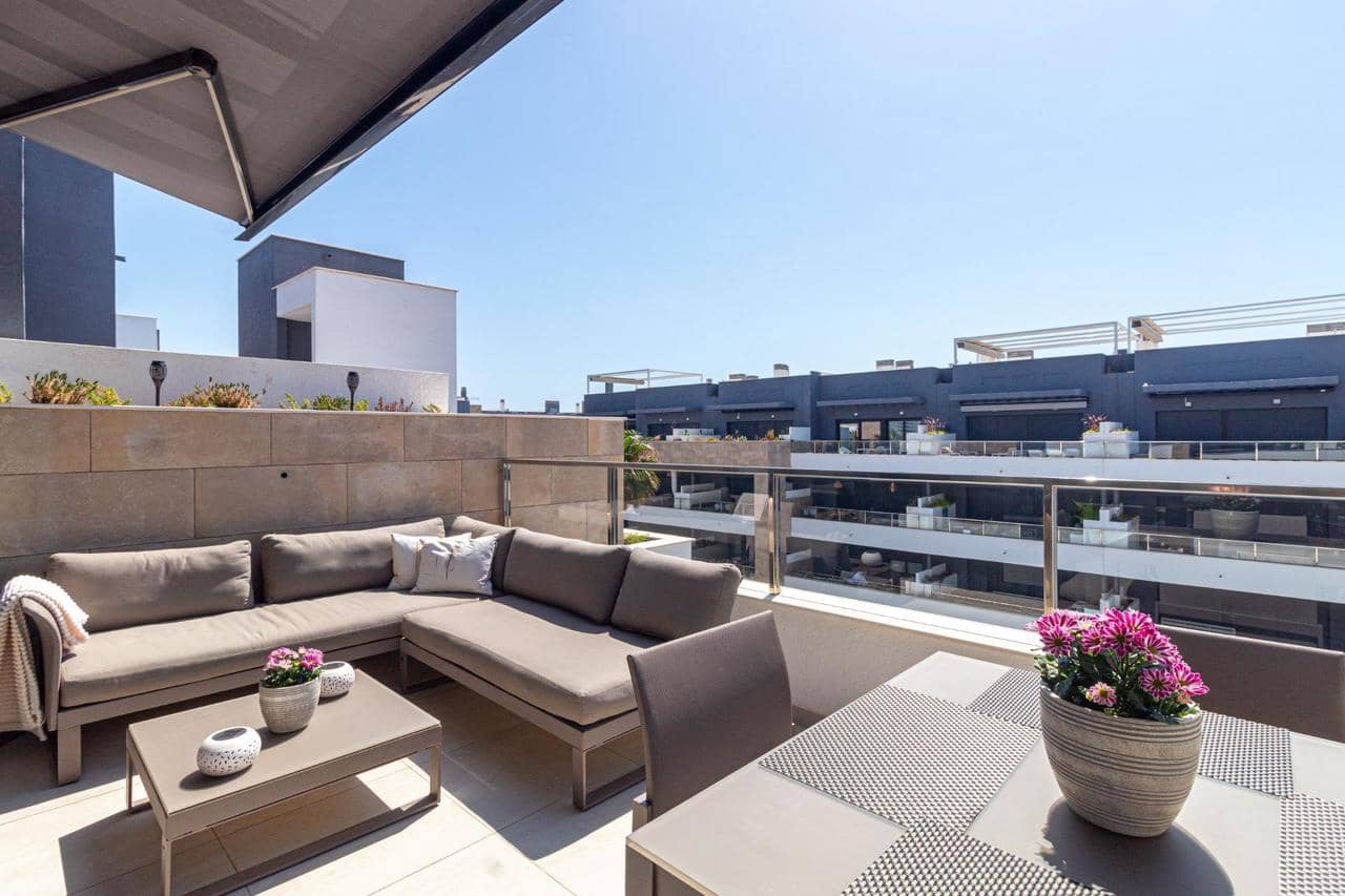 2 sovrum Takvåning till salu i Orihuela Costa med pool - 499 900 € (Ref: 9885087)