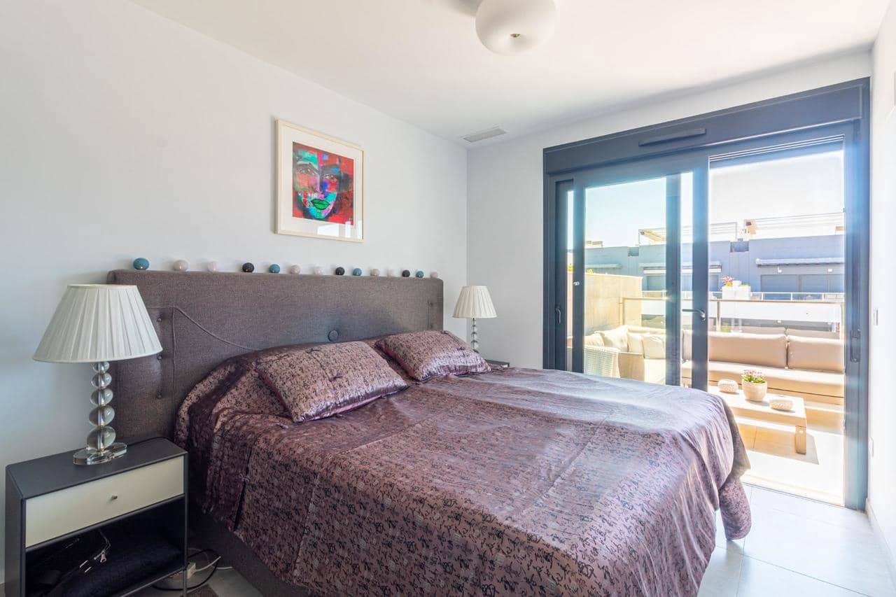 2 sovrum Takvåning till salu i Orihuela Costa med pool - 499 900 € (Ref: 9885087)