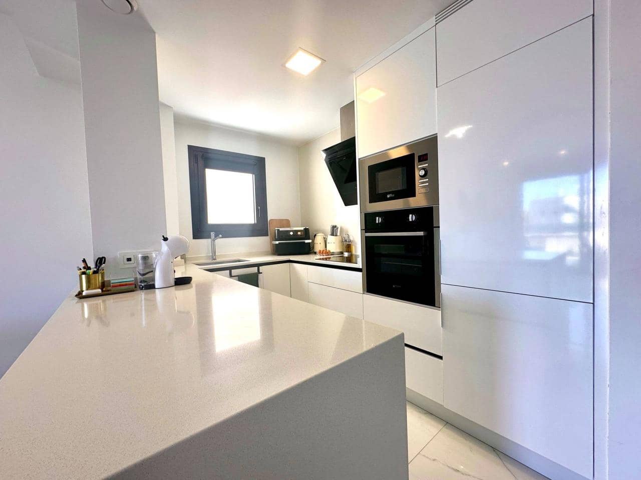 2 sovrum Lägenhet till salu i Orihuela Costa med pool - 279 000 € (Ref: 9885089)