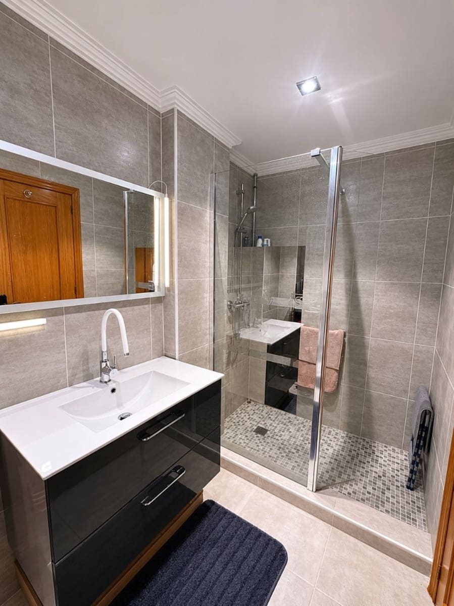 2 soveværelse Lejlighed til salg i Cabo Roig med swimmingpool - € 164.995 (Ref: 9885234)