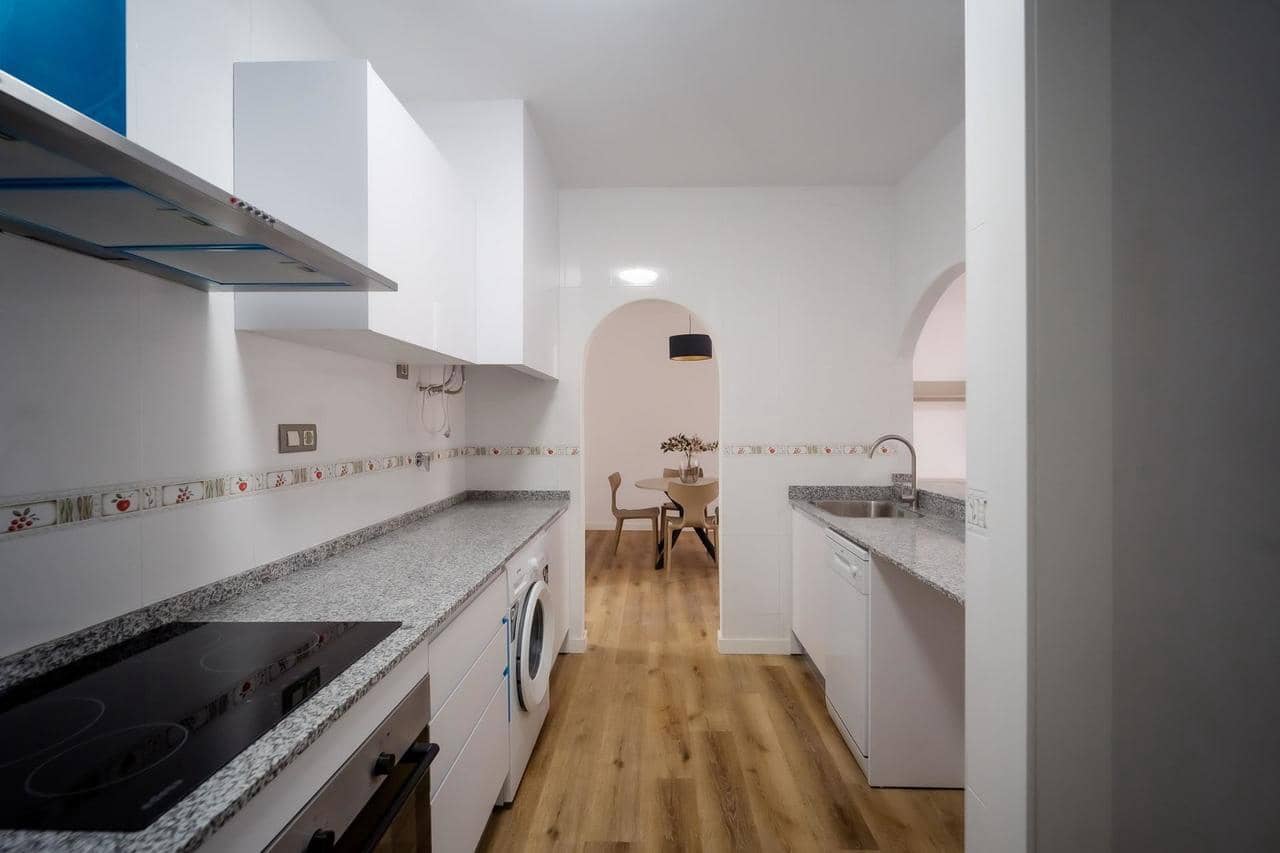 2 bedroom Apartment for sale in Cuevas del Almanzora with pool - € 129,900 (Ref: 9890618)