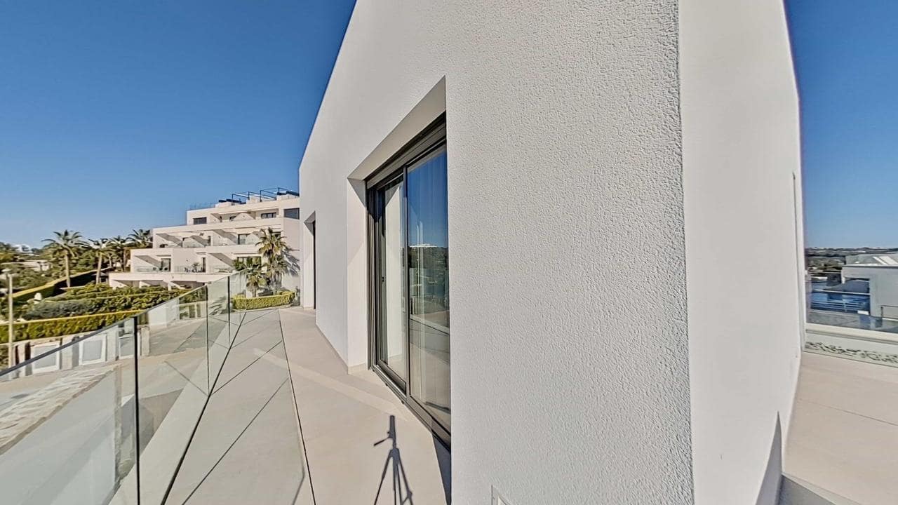 Chalet de 3 habitaciones en Orihuela en venta con piscina - 1.030.000 € (Ref: 9892599)