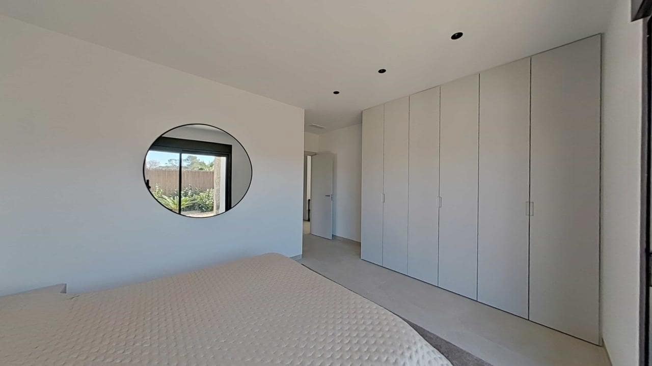 Chalet de 3 habitaciones en Orihuela en venta con piscina - 1.030.000 € (Ref: 9892599)