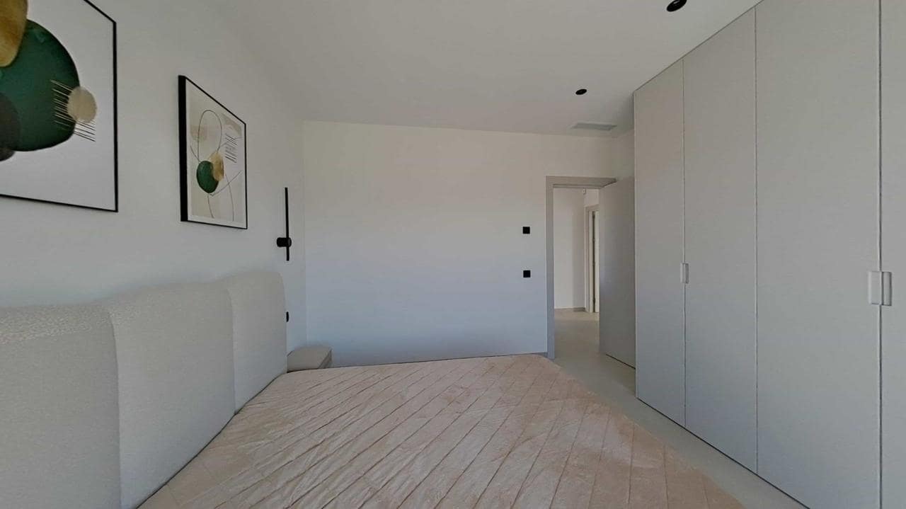 Chalet de 3 habitaciones en Orihuela en venta con piscina - 1.030.000 € (Ref: 9892599)