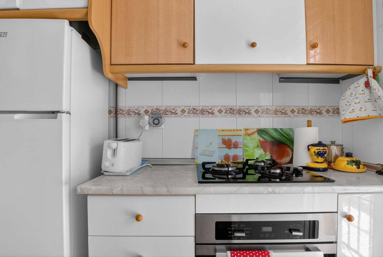 3 camera da letto Appartamento in vendita in Torrevieja con piscina - 195.000 € (Rif: 9892676)